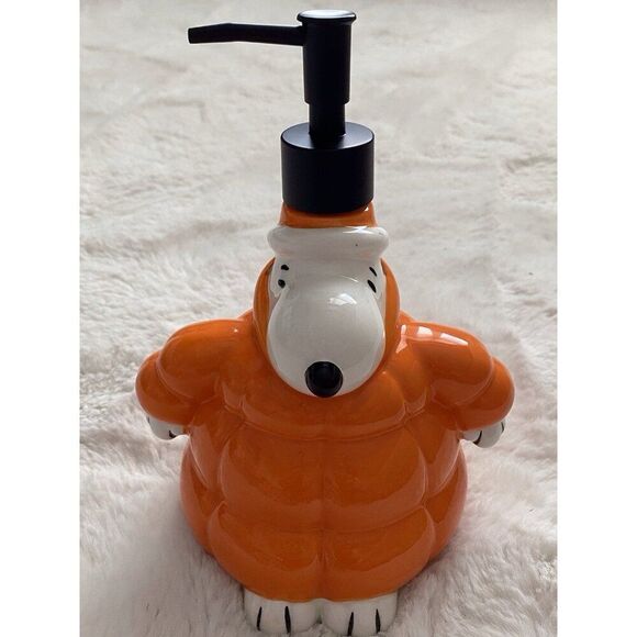 Peanuts Snoopy Soap Lotion Dispenser Orange Quilted Puffer Puffy Jacket NEW - Picture 2 of 11